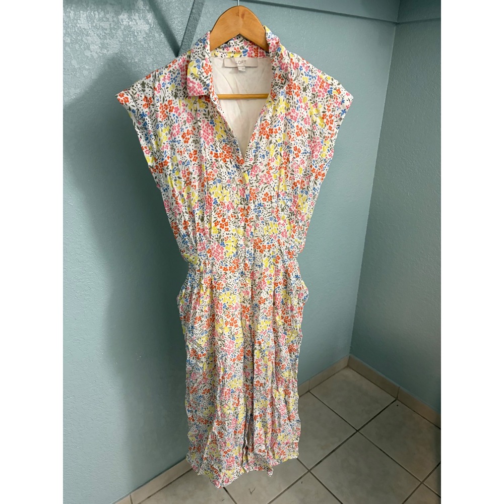 LOFT Floral Sleeveless‎ Jumpsuit Womens 6 White Multi Color Button Front Belted